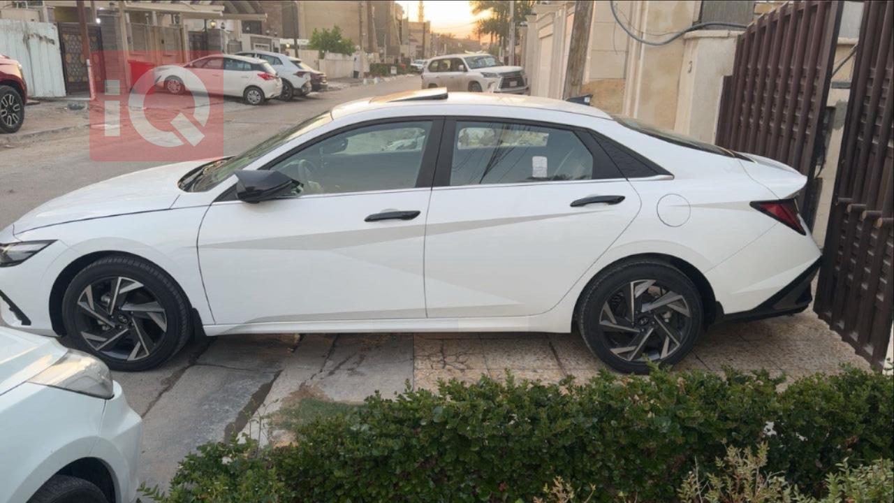 هیوندای ئەلەنترا
